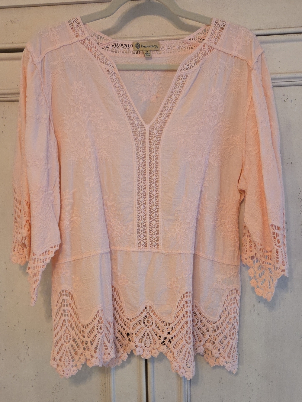 Democracy Crochet Cotton Peplum Top PALE PEACH, Size Medium - Picture 2 of 7